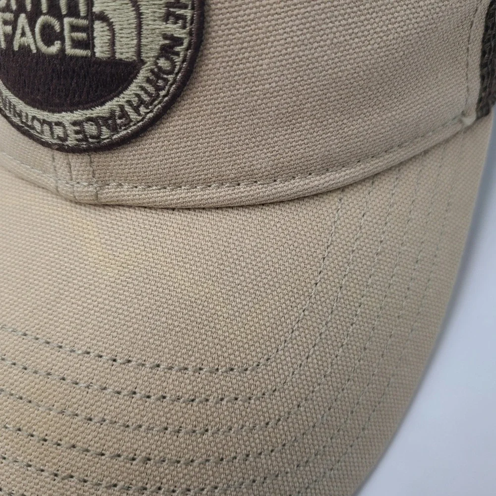 The North Face Hat Snapback Trucker Mesh Beige Brown Logo Patch Hike Outdoor Men